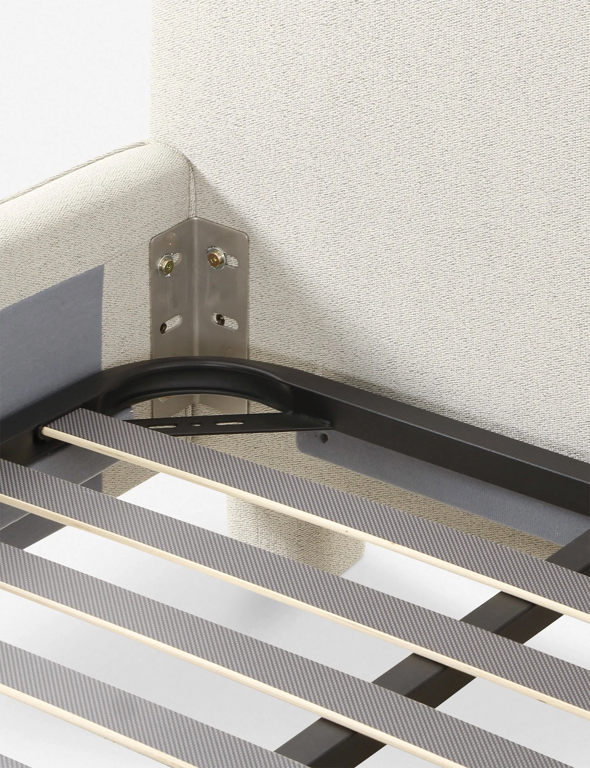 Asner Platform Bed