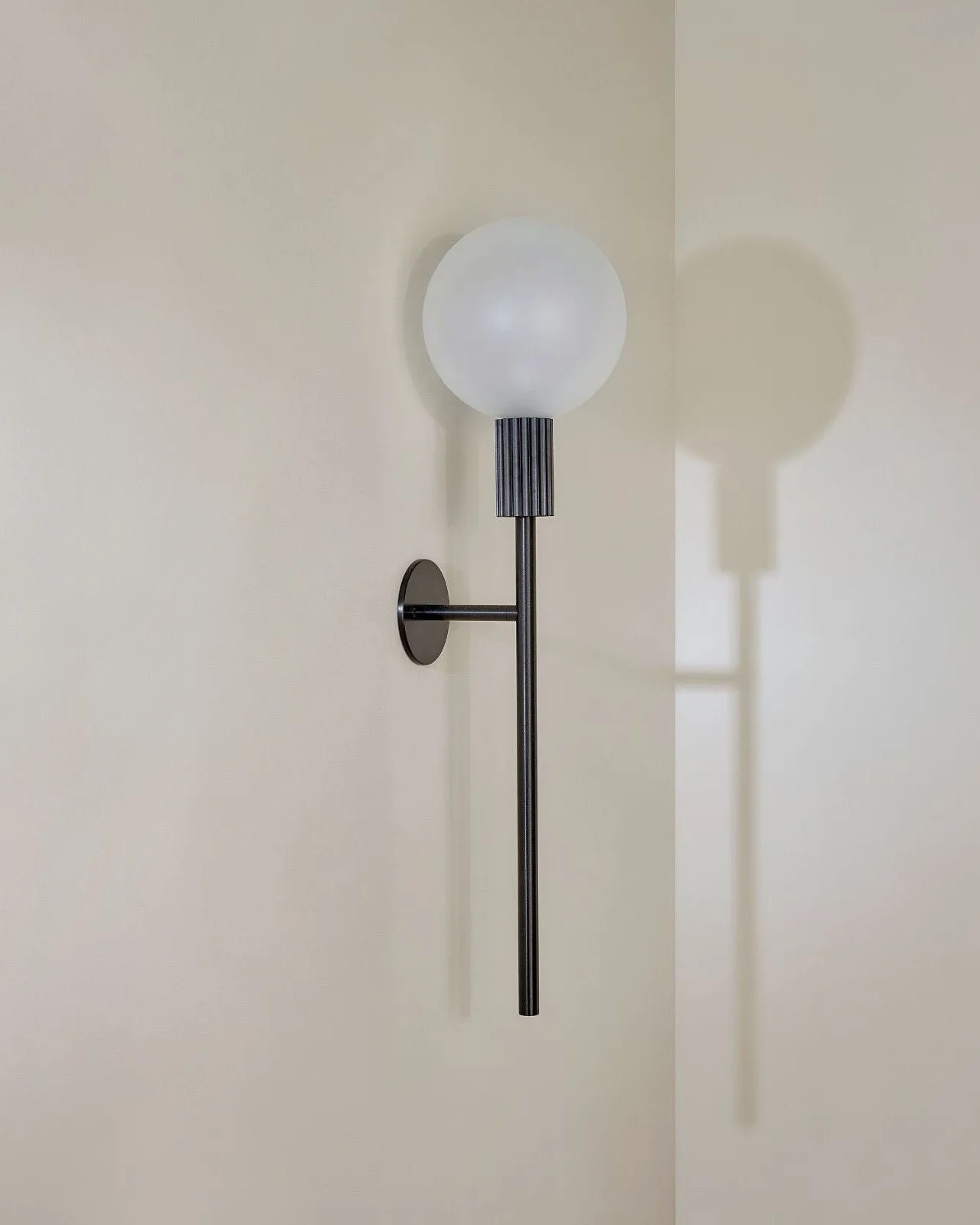 Fluted Brushed Black Wall Light | Attalos
