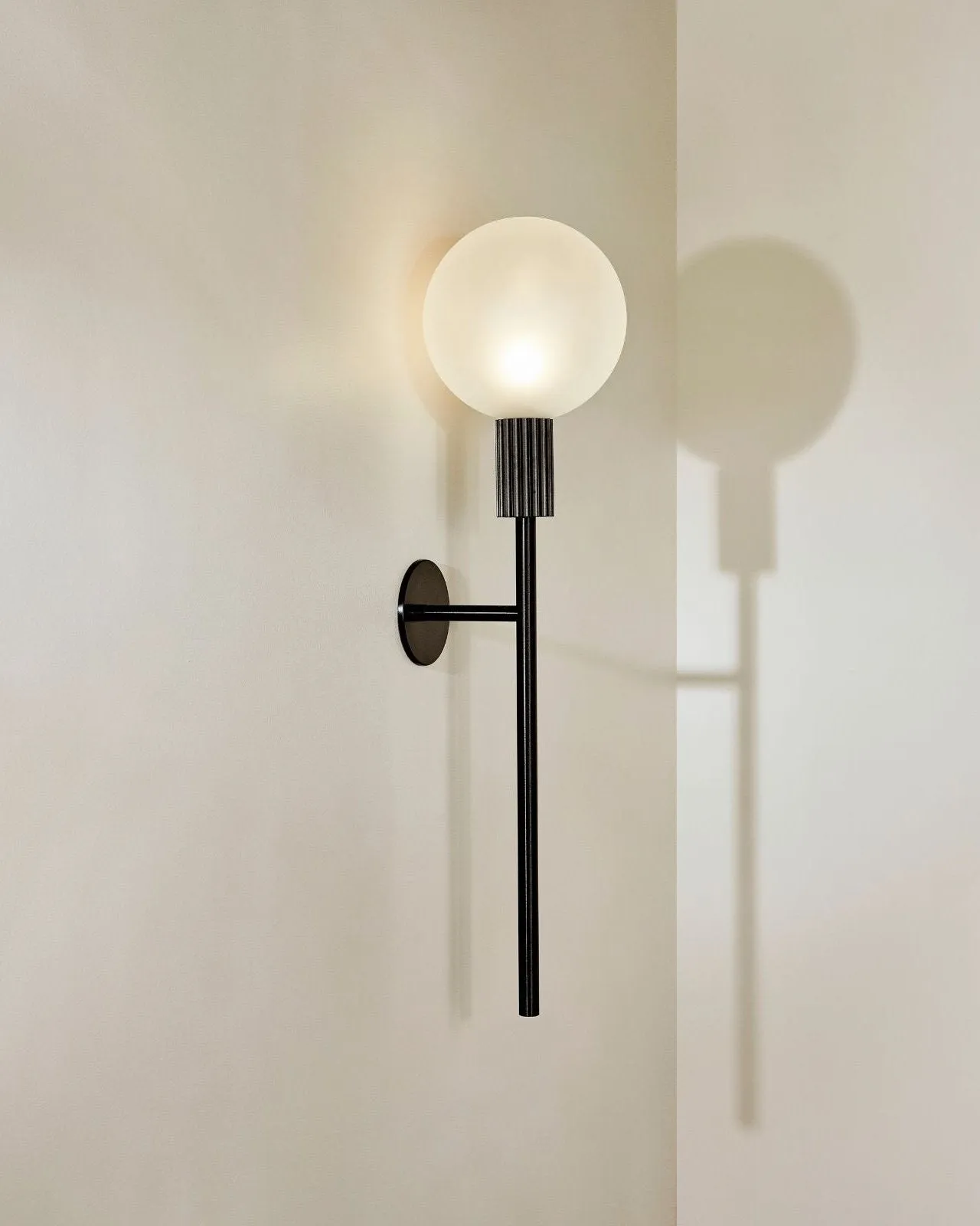 Fluted Brushed Black Wall Light | Attalos