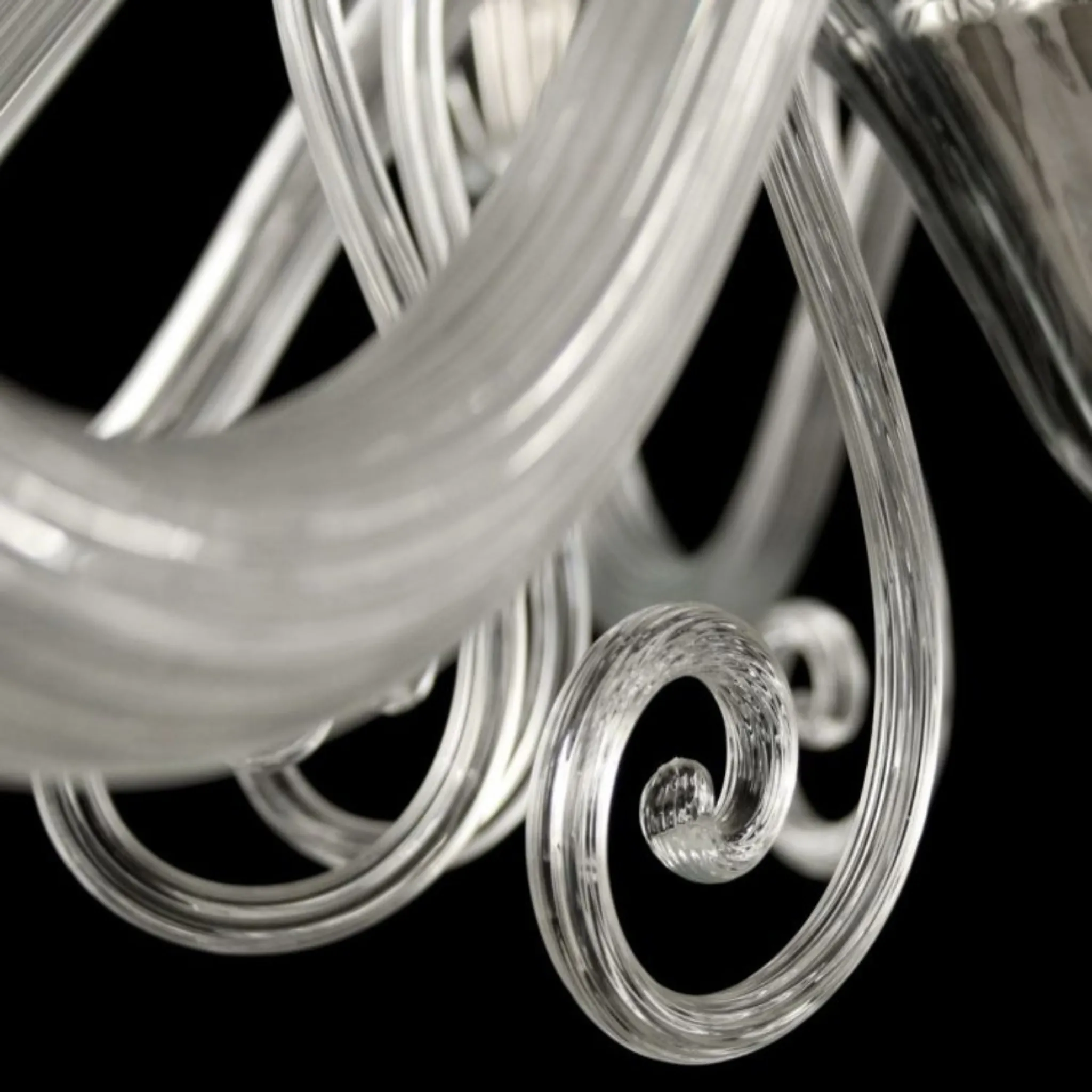 Hand Blown Art Deco Clear Murano Glass Chandelier With Swirls