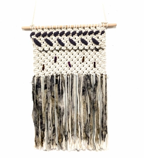 Macramé maze