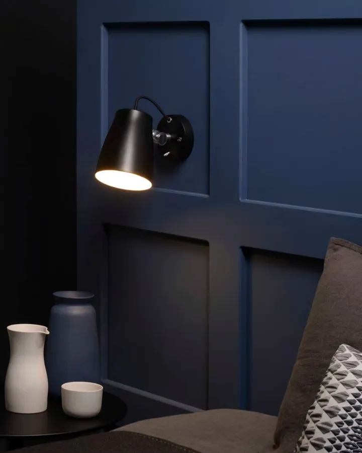 Modern Adjustable Metallic Wall Light