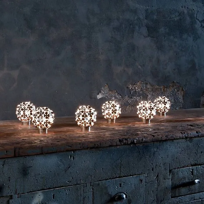 Ortenzia  Led Table Lamp With Gold-Plated Petals By Terzani