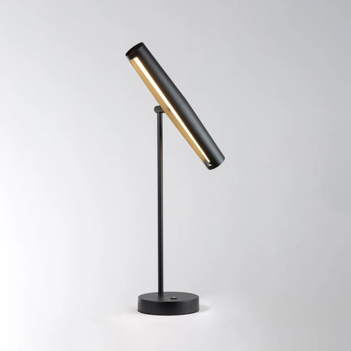 YONA TABLE LAMP